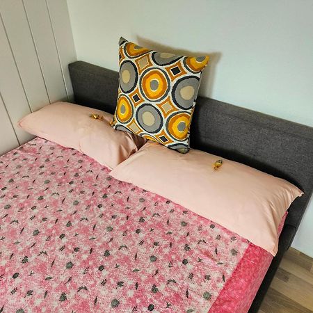 Modern Cozy Apartment, Green Neighborhood, Good Connectivity Duisburg Bagian luar foto